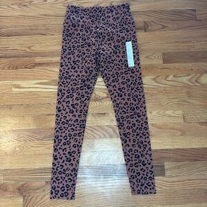 ***NWT Wild Fable Women’s Brown Animal Print Athletic Leggings Sz S